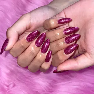 ネイル PINS16🩷 YUNOのネイルデザイン