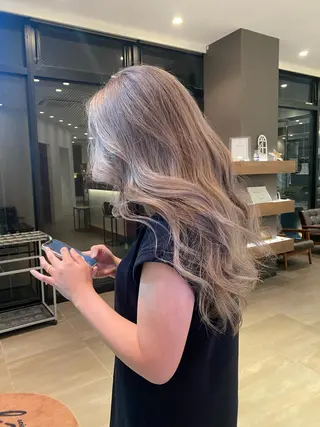 カラー 🕯透明感カラー／ 似合わせレイヤー🎀のヘアスタイル