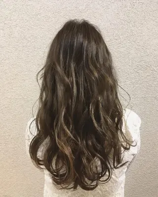 セミロング カラー 菅村 勇亮のヘアスタイル