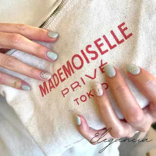 カラー ネイル Elegancia. Hiromiのネイルデザイン