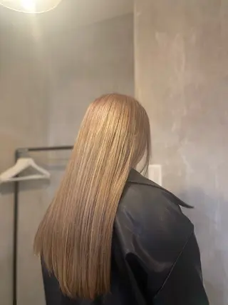 ロング 新妻 宥人のヘアスタイル