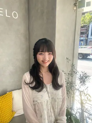 ロング BELO OSAKA カエデのヘアスタイル