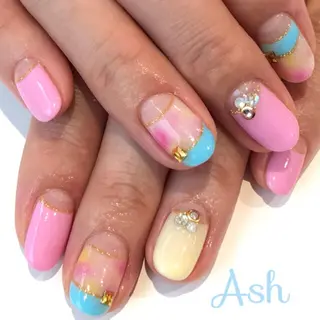 ネイル 🩵NORIKO 上品ネイルが得意🩵のネイルデザイン