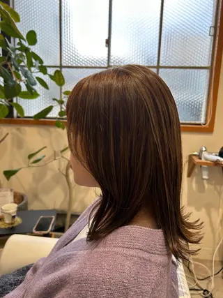 ミディアム カラー 盛本 彩乃のヘアスタイル