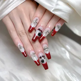 ネイル Maggie Nail🦩のネイルデザイン