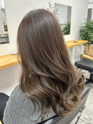 ロング カラー コバヤシ リョウのヘアスタイル