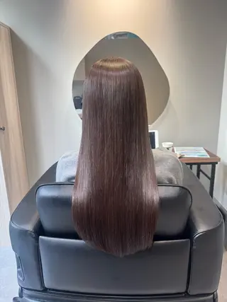 ロング NAVY 橋本心 縮毛矯正のヘアスタイル