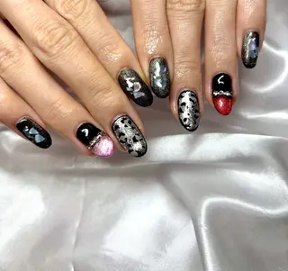 ミディアム LOVEnail tomoのネイルデザイン