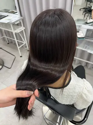 ロング カラー 柔らかオリーブ🌿 HIMARI🌻のヘアスタイル