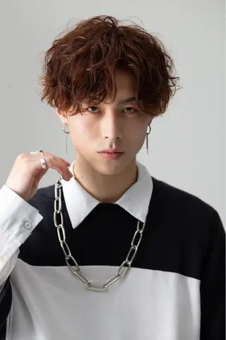 ショート パーマ メンズ Vir by browのヘアスタイル