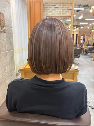 カラー 佐藤 遥菜のヘアスタイル
