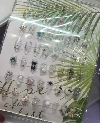 ネイル &ME シシのネイルデザイン