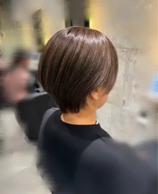 ショート カラー Lafith ミネオアリサのヘアスタイル