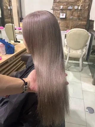 カラー 海外girl🤎 透明感ベージュmaoのヘアスタイル