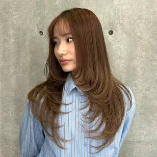 ロング カラー Momo/海外ヘア レイヤー/ハイライトのヘアスタイル