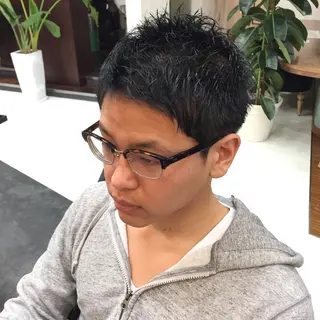 ショート カラー メンズ イシイ リョウヘイのヘアスタイル