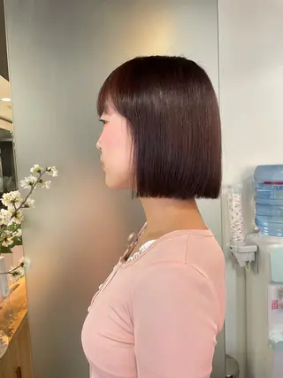 ショート カラー ハイトーン/レイヤー 似合わせ・ユキノのヘアスタイル