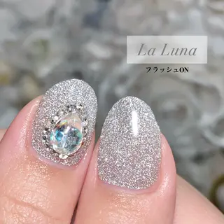 ネイル LaLuna🌙 Natsukiのネイルデザイン