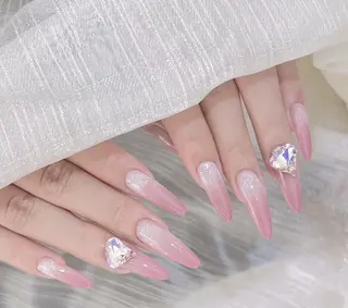 ネイル Pure&Rich Nailのネイルデザイン