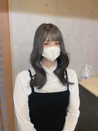 セミロング ))カラー特化(( 渡邉 怜のヘアスタイル