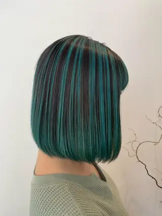 ショート カラー ブリーチ👩🦳/ ✂︎MANAMIのヘアスタイル