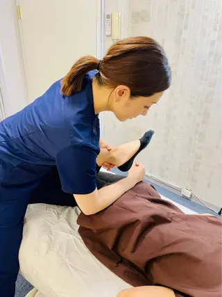 美容鍼灸サロン mahoroba院長のエステ・リラクイメージ