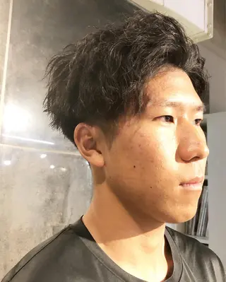 パーマ ヘアアレンジ メンズ ainico+所属・メンズ特化✂️栗原 侑也のヘアスタイル