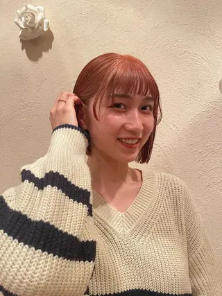 ショート カラー はなざわ めいのヘアスタイル