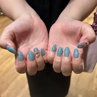 ネイル 深井 綸のネイルデザイン