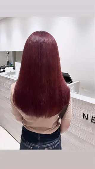 ロング カラー サキ🤍ハイトーン 🩰くびれ巻きヘアのヘアスタイル