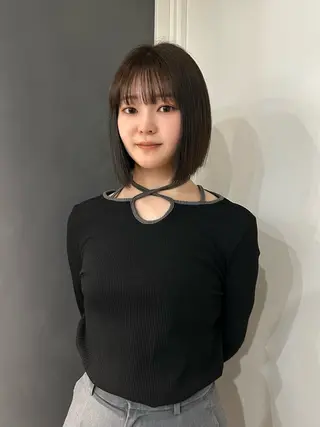 ショート えり 堀江/ボブ /レイヤー/艶髪のヘアスタイル