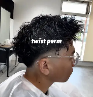 ショート パーマ メンズ 𝑬𝑰𝑲𝑰/ 金沢駅西口店のヘアスタイル