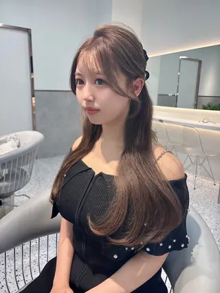 ロング カラー yui🎀ブリーチ なしベージュ／博多のヘアスタイル