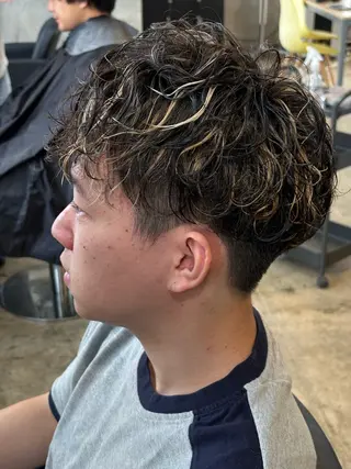 カラー パーマ メンズ 神戸 蒼司のヘアスタイル