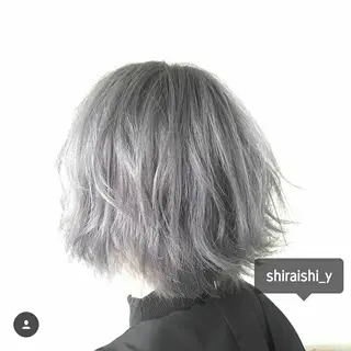 ショート カラー ライブトレア YOSHIKIのヘアスタイル