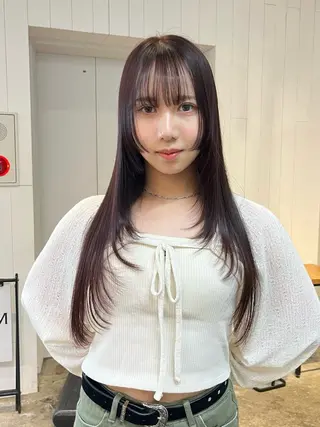 ロング フカミ マナカのヘアスタイル