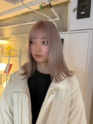 セミロング カラー ヘアアレンジ 海外/ハイトーン🪽 ☯️ami☯️のヘアスタイル