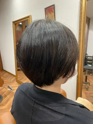 ショート カラー 【似合わせカット 】🦋岩崎 美保🐾のヘアスタイル