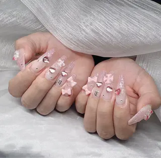 ネイル Lee Nailsのネイルデザイン