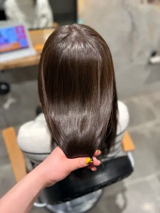 ミディアム カラー Lafith ミネオアリサのヘアスタイル
