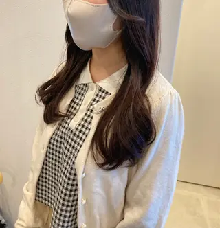 ロング ✨色持ちの良い艶 カラー✨蟹江真世のヘアスタイル