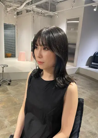 ミディアム 梅田美容室/レイヤー カット/ナナミ🎞のヘアスタイル
