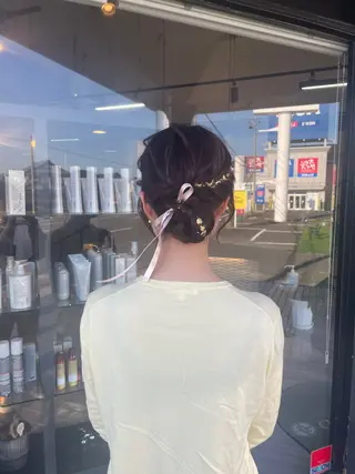 ミディアム ヘアアレンジ マキノ キョウカのヘアスタイル