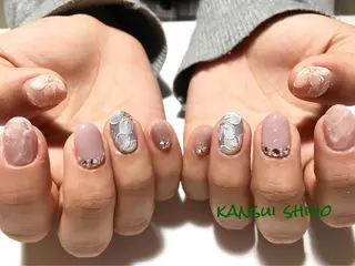 ネイル Elio 国泰寺のネイルデザイン