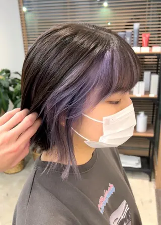 ミディアム ブリーチ毛の縮毛矯正 ハイトーン/岡本智樹のヘアスタイル