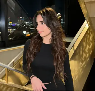 ロング 海外風レイヤーカット Haruのヘアスタイル