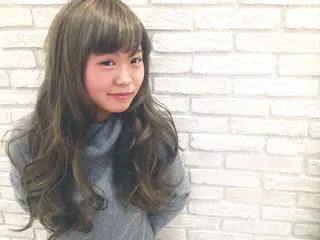 ロング カラー ハイトーン×髪質改善 KENTAのヘアスタイル