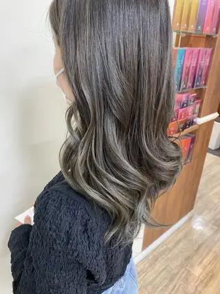 カラー SALOWIN栄 高須大貴のヘアスタイル