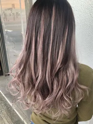 カラー ダブルスキルエクステ /羽エクステ白石宇由のヘアスタイル