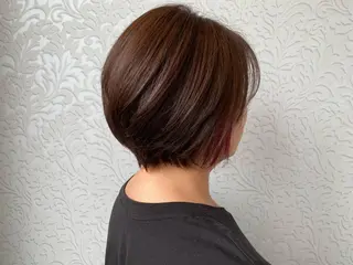 ショート カラー 顔周りカット/透明感 カラー🤍大塚蛍のヘアスタイル